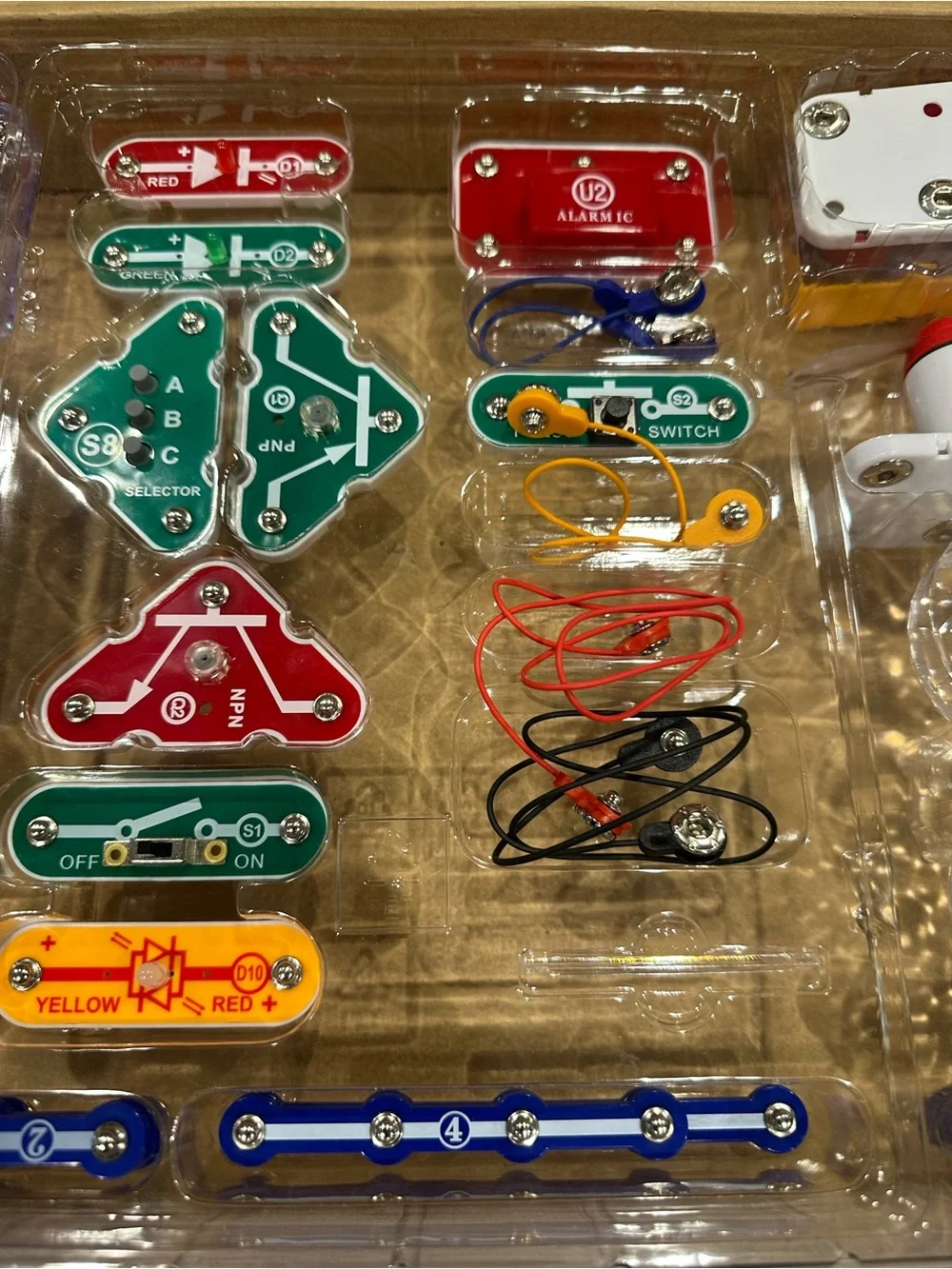Snap Circuits Arcade Electronic Kit STEm science toy set complete EUC